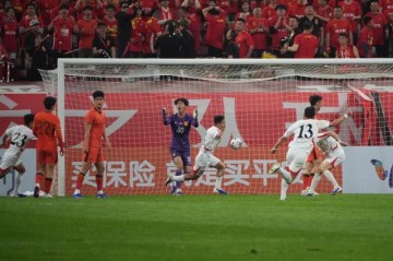 b体育官网-马德兴：U23国足表现失望 中场没了强度与厚度